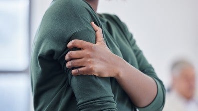 Frozen Shoulder: It’s Painful, but Treatments Are Available at LVHN