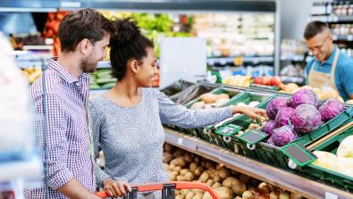 Learn how to shift from ultra-processed to clean eating. Discover healthy meals, diet plans, and tips to begin eating clean and support weight loss goals.