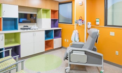 Patient infusion room, Childrens Cancer Center