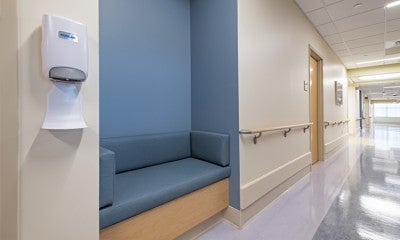 The floor includes 3 built-in benches giving patients a place to rest if they get tired while walking.  