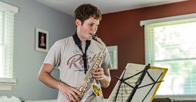 Lehigh Valley Orthopedic Institute Hand Surgeon Saves the Season for Souderton High Lacrosse Player