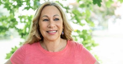  Alternative text Beth Thompson makes it her mission to get the word out about the dangers of skin cancer.