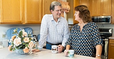 Rare kidney disease leaves Wendy Reiss needing a new kidney, her husband, Barry, offers her one of his