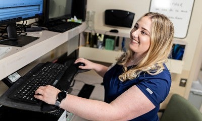 Discover how Asher Atwood, a Cedar Crest College alum and LVHN charge nurse, found her calling in med-surg nursing and why she believes it’s the best place for new nurses to start.