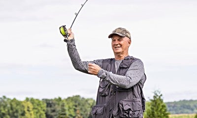 Doctors and therapists at Lehigh Valley Orthopedic Institute help golfer get back on course.