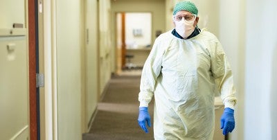 American Association for Respiratory Care Recognizes LVHN’s Kenneth Miller as 2022 Specialty Practitioner of the Year