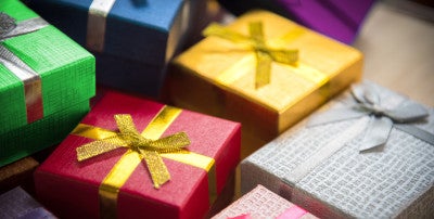 Keep kids safe this holiday with toy safety tips from LVHN. Learn about choking hazards, battery risks and other unsafe gifts.