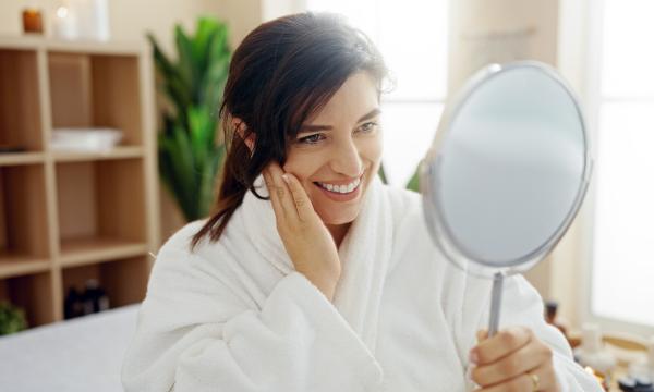 Skin hydration, face tape for anti-aging, at-home masks and more on The Healthiest You podcast: Episode 47