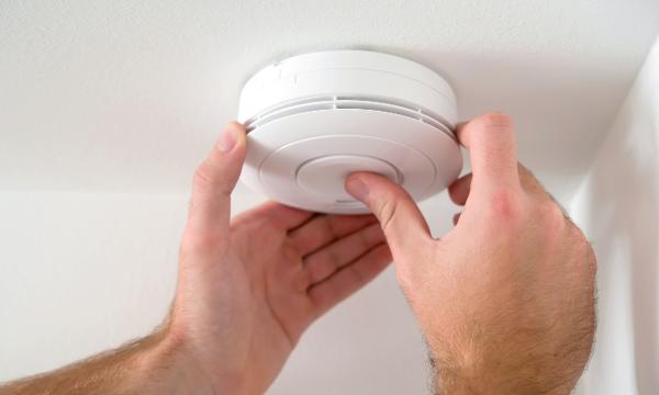 Lehigh Valley Health Network (LVHN) toxicologists have some advice on how you and your family can avoid carbon monoxide poisoning. 