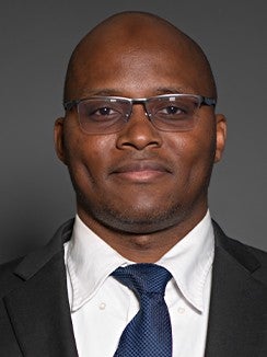 Jounaidou Mbouemboue, MD