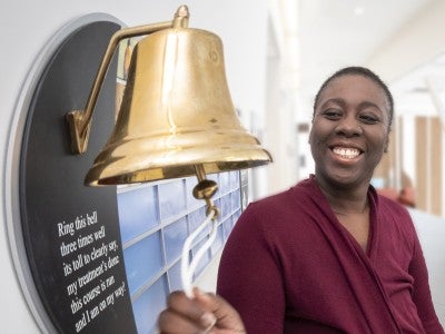 Prima ringing the bell